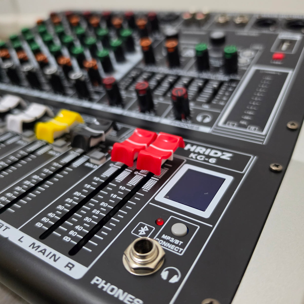 Hridz KG-4 / KG-6 / KG-8 Powered Audio Mixer 600W × 2 with Bluetooth, USB & Built-In Effects